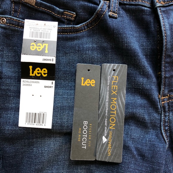 Lee Jeans - Regular Fit Bootcut - 8S - Picture 3 of 6